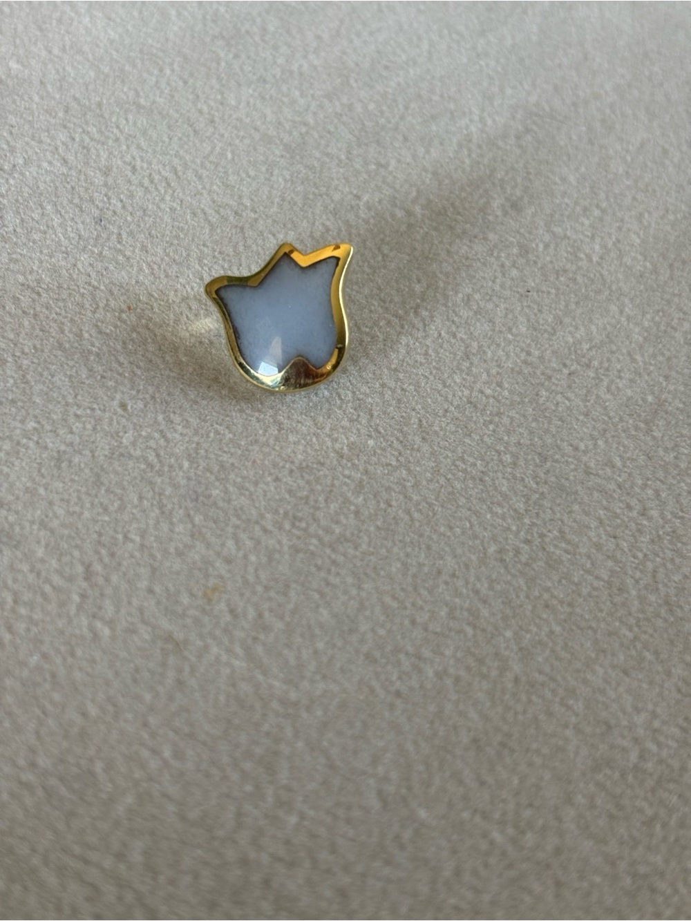 Tiffany & Co. 18k Gold Tulip-Shaped Mother of Pearl Pendant
